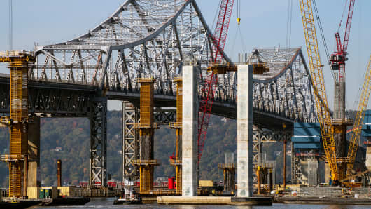 State and federal agencies are in the process of replacing the Governor Malcolm Wilson Tappan Zee Bridge (usually referred to as the Tappan Zee Bridge) over New York's Hudson River.