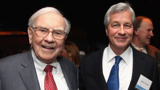 Warren Buffett with Jamie Dimon in 2012.
