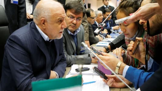 Iran's Oil Minister Bijan Zanganeh talks to journalists during a meeting of the Organization of the Petroleum Exporting Countries (OPEC) in Vienna, Austria, November 30, 2016.