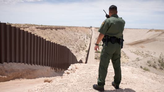 Border Wall Threatens Trump's Relationship With His Own Party