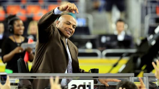 Former NBA player and commentator Charles Barkley points to the crowd prior to the 2016 NCAA Men's Final Four National Championship game between the Villanova Wildcats and the North Carolina Tar Heels at NRG Stadium on April 4, 2016 in Houston, Texas.