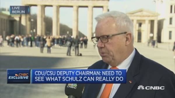 We have a trade surplus - but also lots of FDIs - with the US: CDU/CSU Deputy Chair