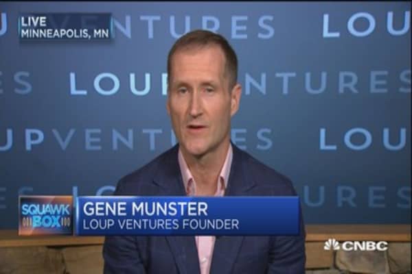 Tesla fueling 'fundamental shift' in automobles: Loup Ventures' Gene Munster