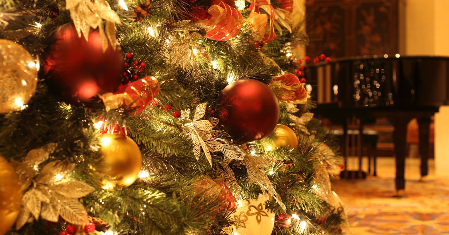 104587934-Christmas_Tree_Decorations.191