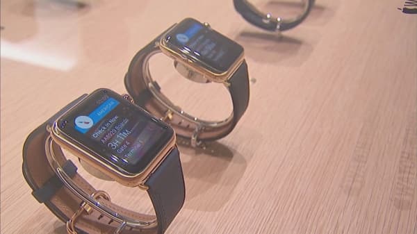 Apple and Aetna hold secret meetings to bring the Apple Watch to millions of Aetna customers
