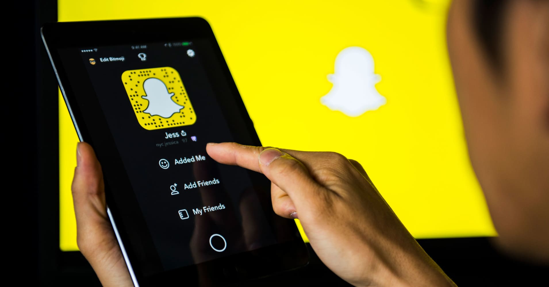 Snapchat's new interface is already pushing some users to ...