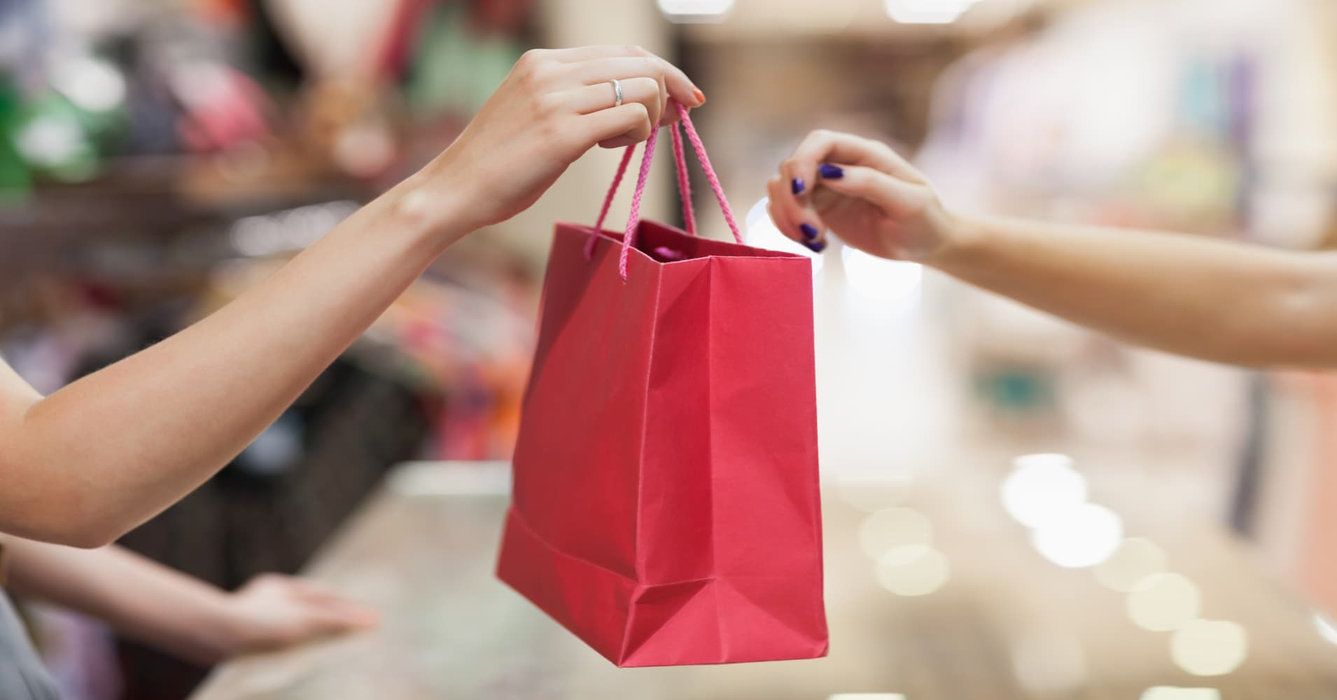 Holiday shopping trends 2017: What’s in store for retailers