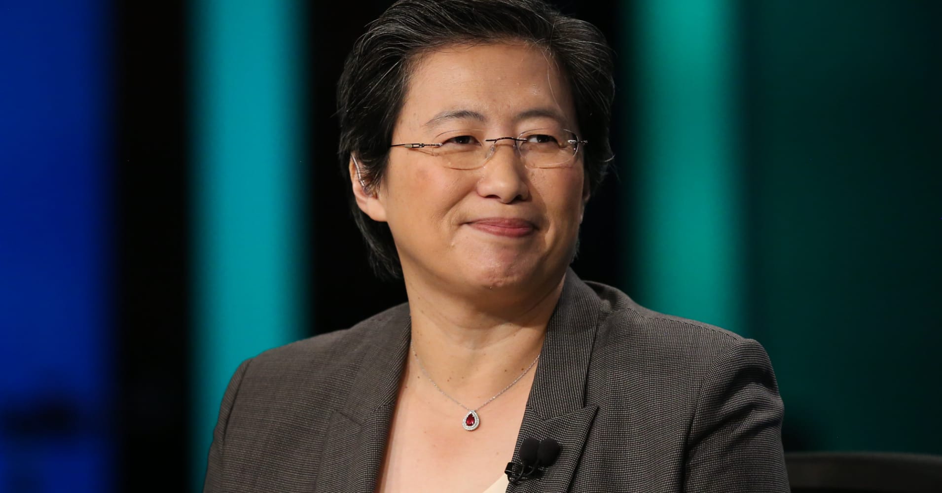 The year's best-performing tech stock — AMD — is now getting crushed