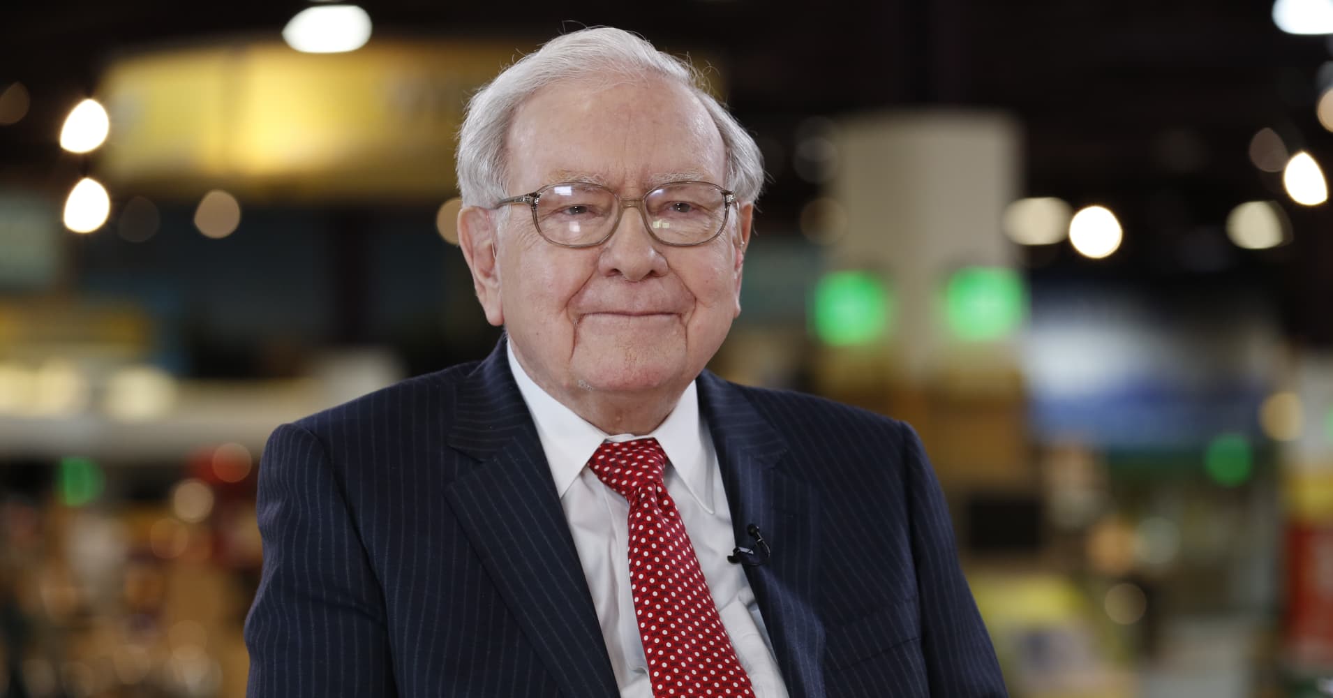 Warren Buffett got $115 in stock at 11: What it'd be worth in an index fund