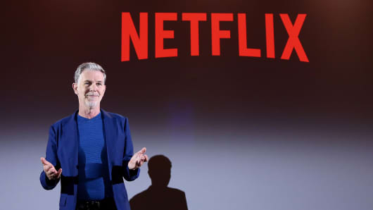Reed Hastings asiste al panel de Reed Hastings durante el evento Netflix 'See What's Next' en Villa Miani el 18 de abril de 2018 en Roma, Italia.