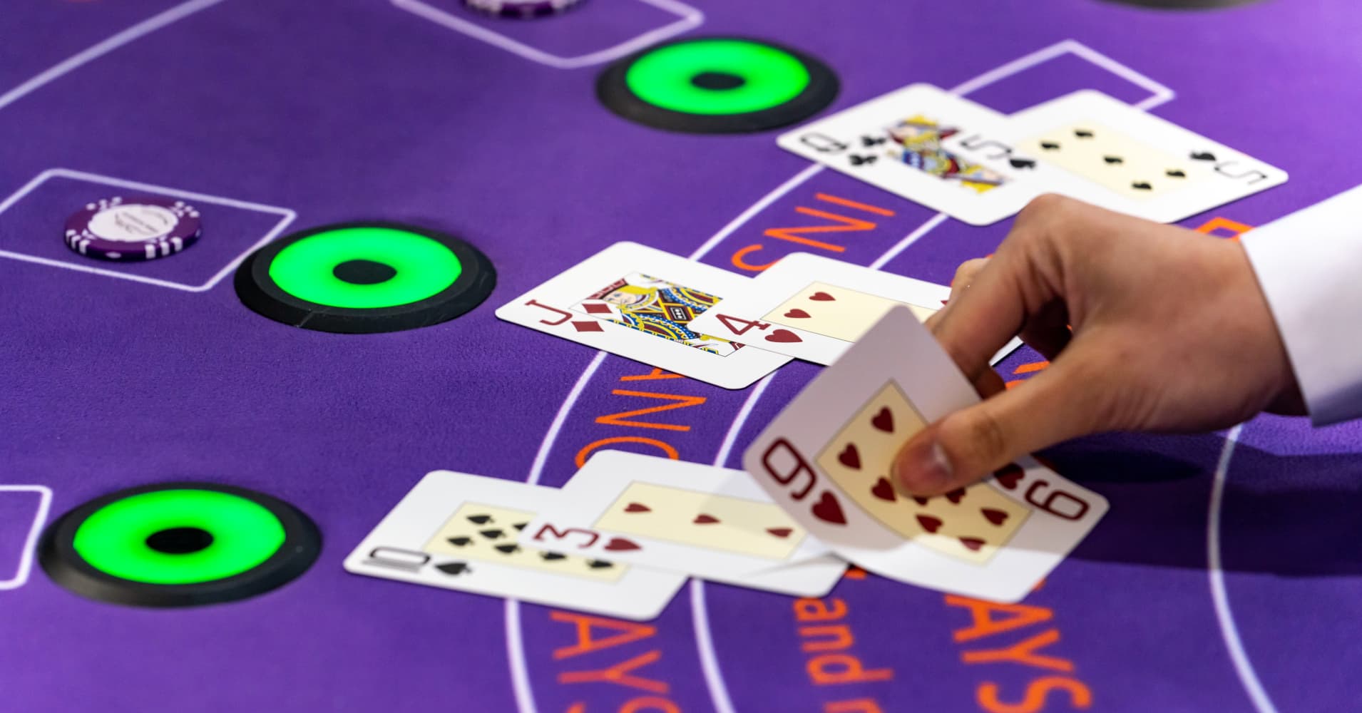 Revenues sluggish at luxury Catskills casino