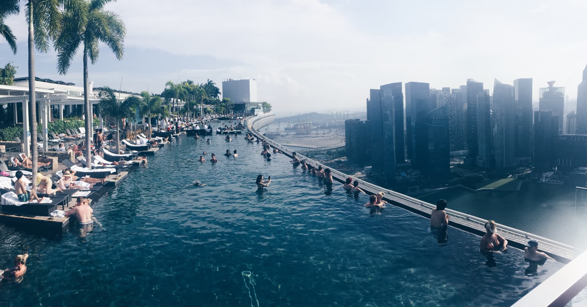 How to travel to Singapore Crazy Rich Asians style for cheap
