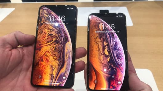 iPhone Xs Max and iPhone Xs