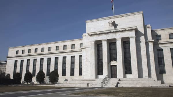 Cómo le afecta la subida de tasas de la Fed