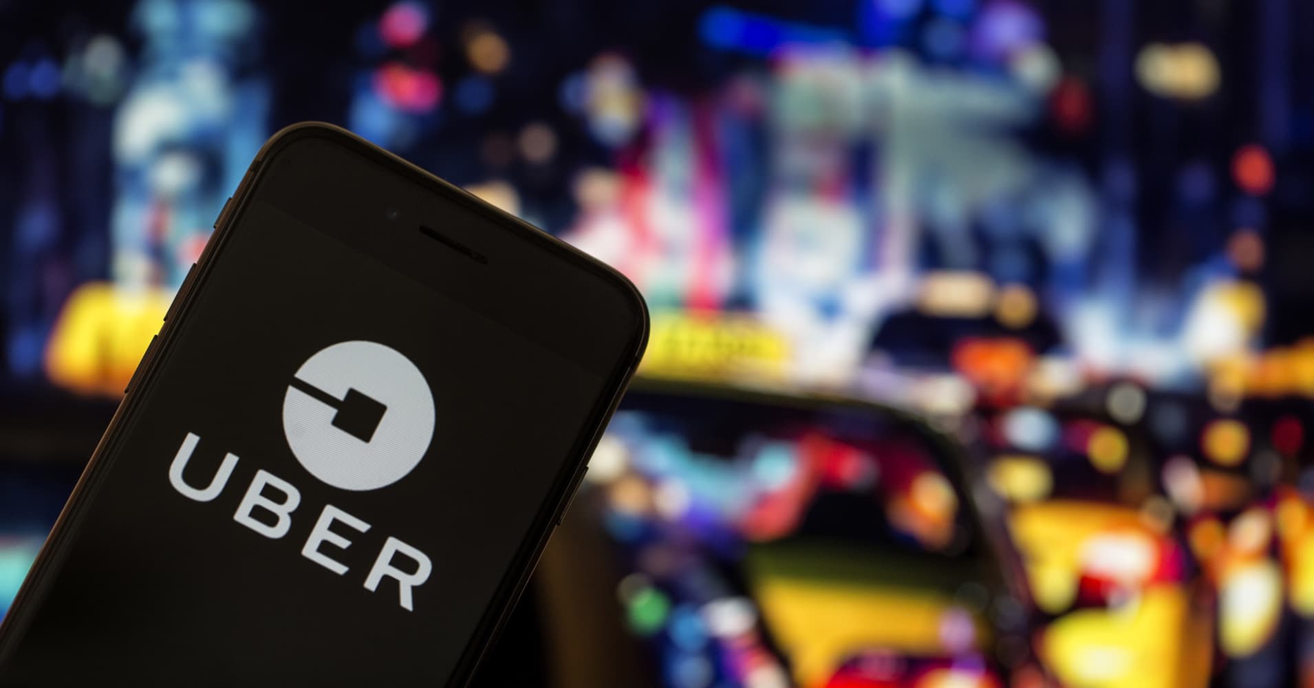 Uber files IPO paperwork, races against Lyft for big offering1910 x 1000