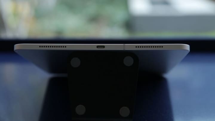 USB-C replaces Lightning on the bottom of the new iPad Pro.