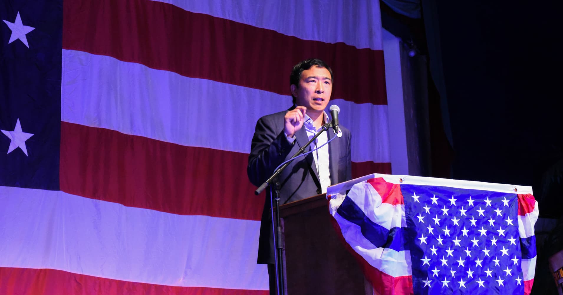 2020 hopeful Andrew Yang: The president should make $4 million a year