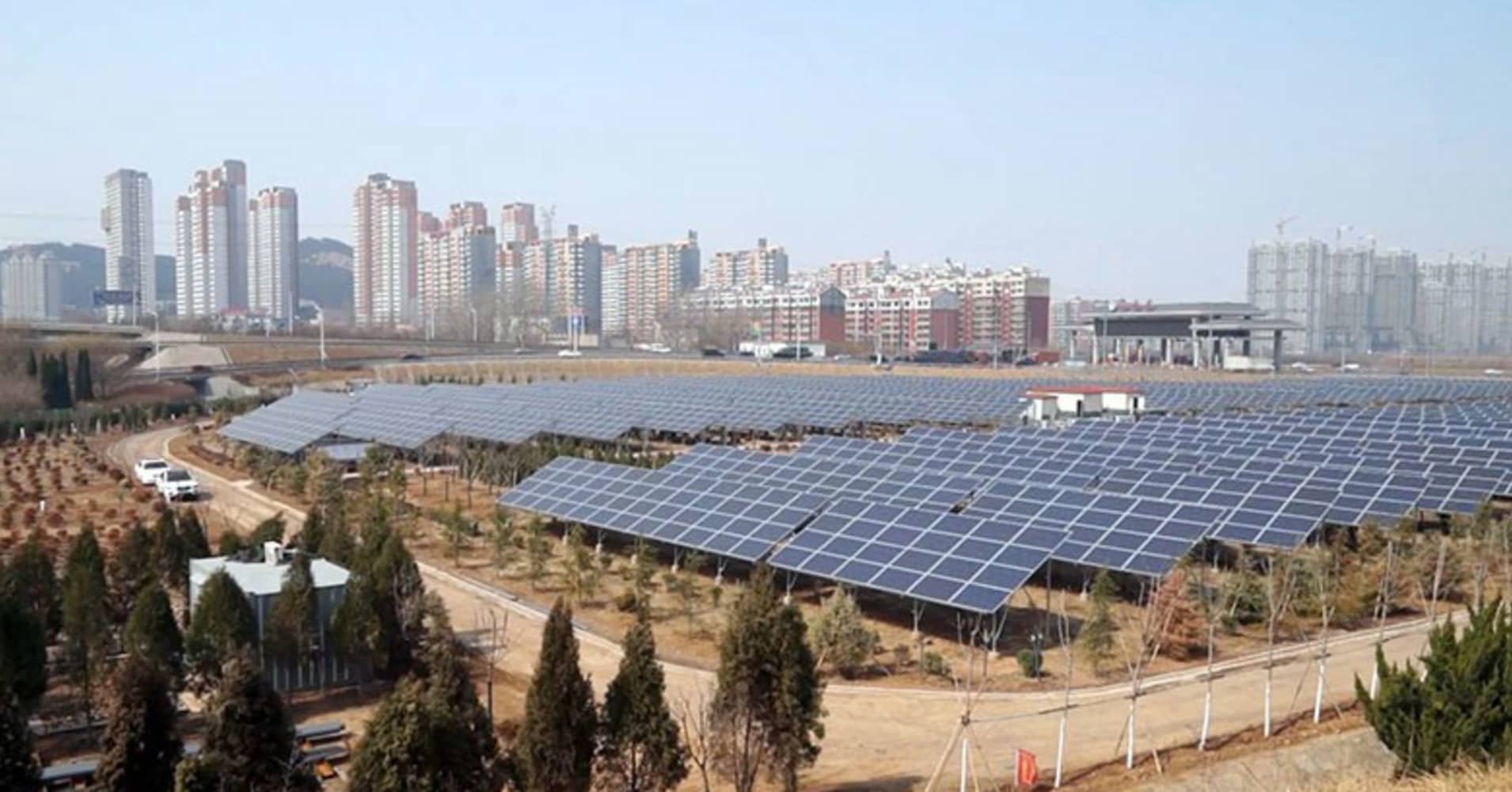 105669377 1547073708166solar park at a highway roundabout in jinan the capital of shandong