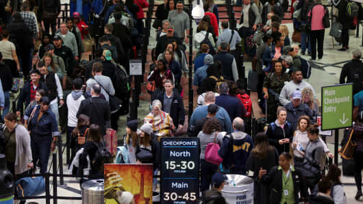 Long lines are seen at a Transportation Security Administration (TSA) security checkpoint at Hartsfield-Jackson Atlanta International Airport amid the partial federal government shutdown, in Atlanta, Georgia, U.S., January 18, 2019.