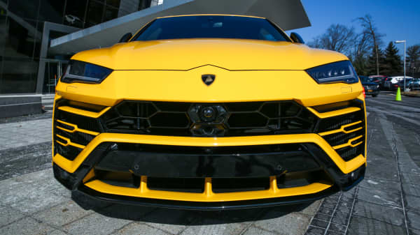 Lamborghini's new $200,000 SUV boosts automaker's sales by ...