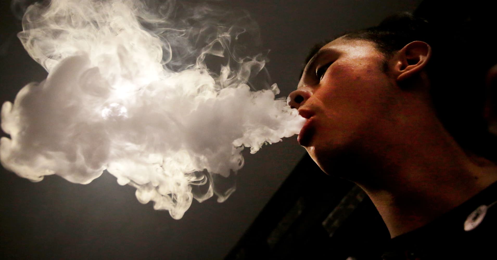 FDA outlines e-cigarette rules, tightens restrictions on fruity flavors to try to curb teen vaping