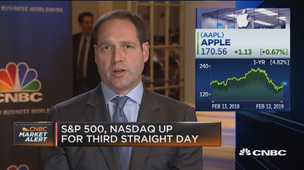 Goldman's Rod Hall: Apple has its work cut out for it in services
