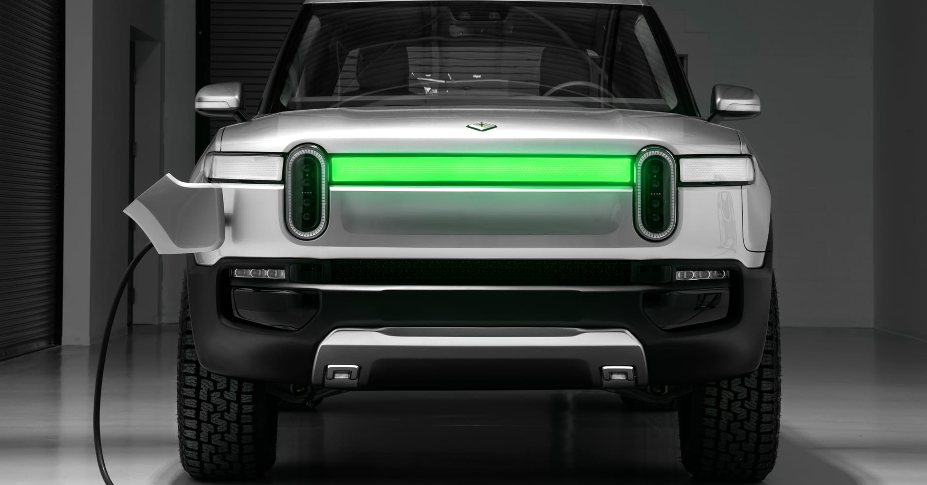 Rivian announces $700 million investment round led by Amazon