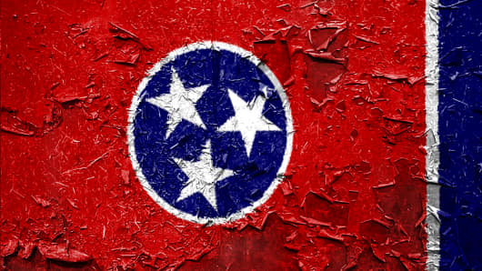 Tennessee state Flag emblem on metallic texture